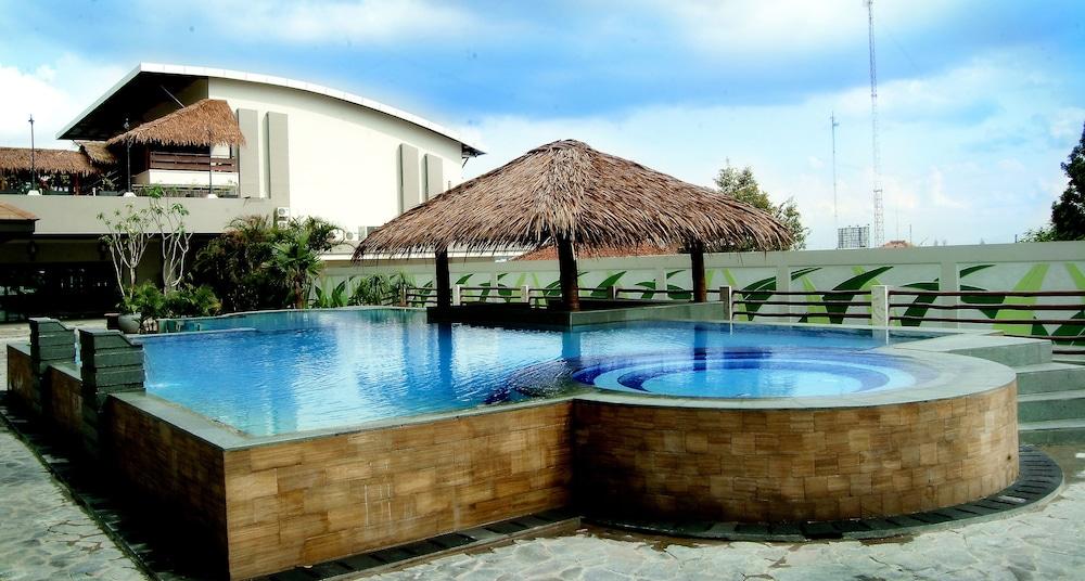 Banana Inn By Kagum Hotels Bandung Extérieur photo