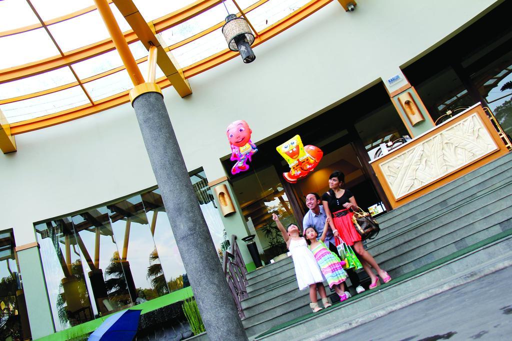 Banana Inn By Kagum Hotels Bandung Extérieur photo