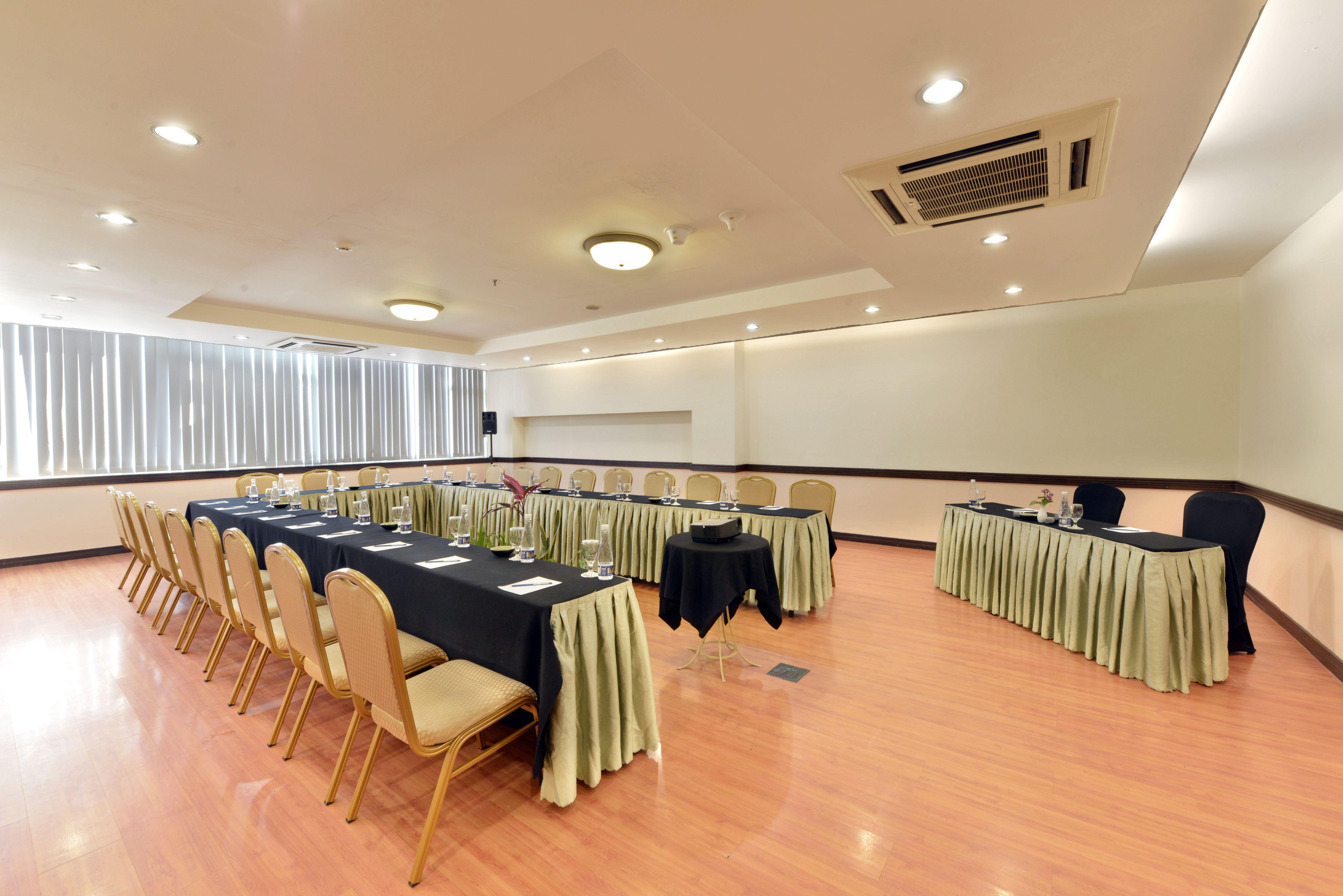 Banana Inn By Kagum Hotels Bandung Extérieur photo